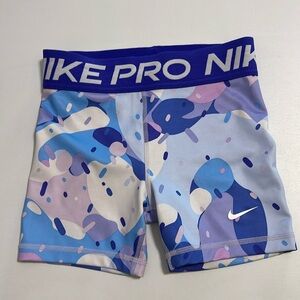Girls Nike pro shorts